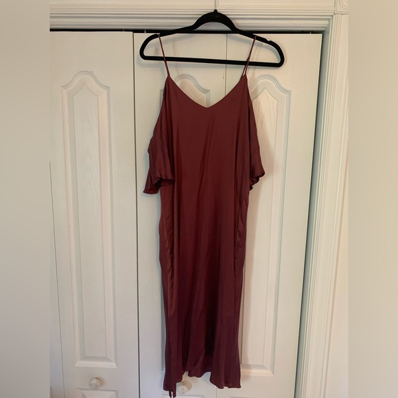 Aritzia satin slip dress with sleeve - Picture 3 of 4